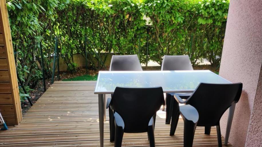 Superbe appartement dans résidence avec piscine Tolosa Esterno foto
